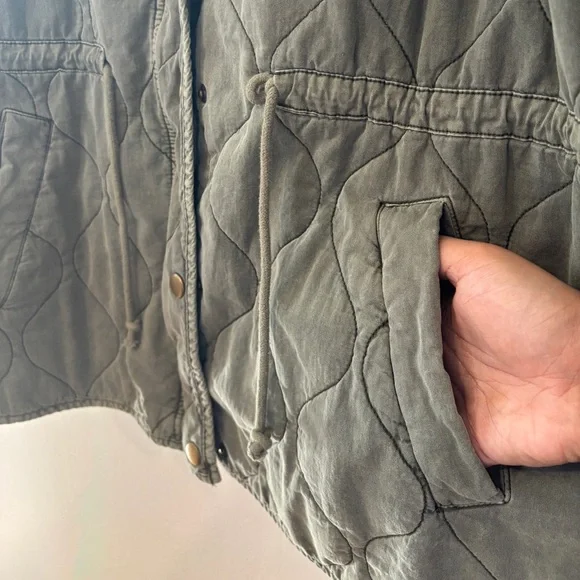 Maurice’s Plus Size Green Quilted Cinched Waist Jacket - Picture 3 of 6